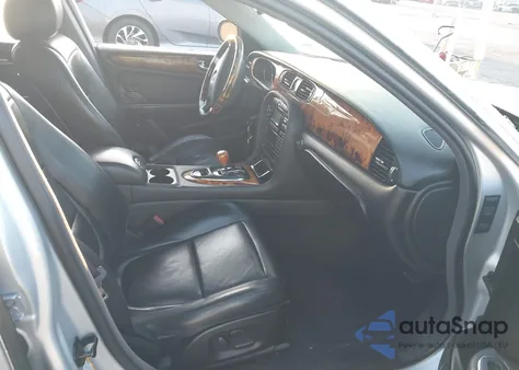 2006 Jaguar Xj Xj8 from USA, damaged, VIN SAJWA71B76SH02995